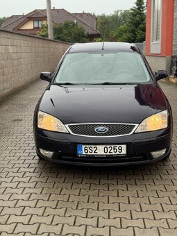 Ford Mondeo 1.8i - 2