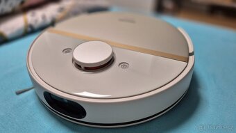 Philips HomeRun Aqua Series 7000 Robotický vysavač a mop - 2