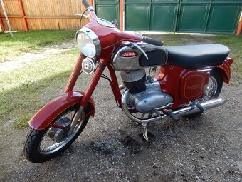 Jawa 250 592 - 2