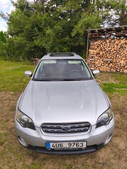 Subaru Outback 2,5 automat nová stk - 2