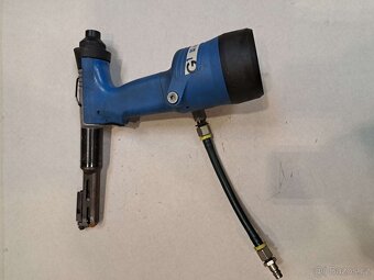 Profesionální Hydro-Pneumatické Nýtovací Nářadí Avdel G1 Typ - 2