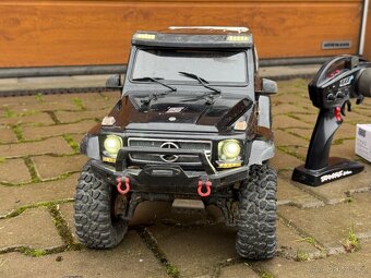 Traxxas TRX-6 Mercedes G63 6x6 v tuningu - 2