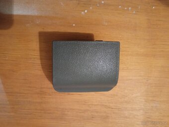 Zadní popelník škoda Octavia 1 - 2