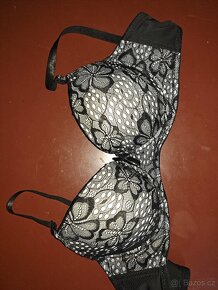 Podprsenky a plavky - 2