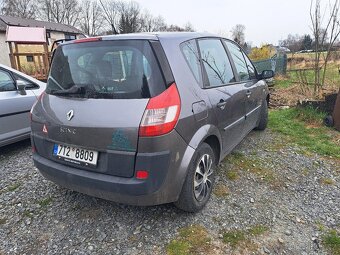 Renault Megane Scenic 2 - 2