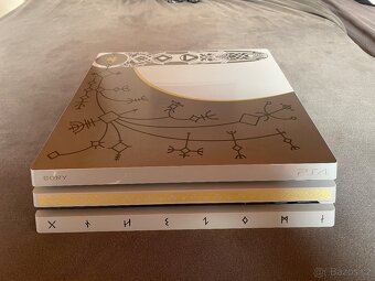 Playstation 4 Pro - 2