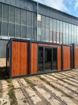 Obytný kontejner PMP-Y o rozměru 2,4 x 6 m s franc. dveřmi - 2