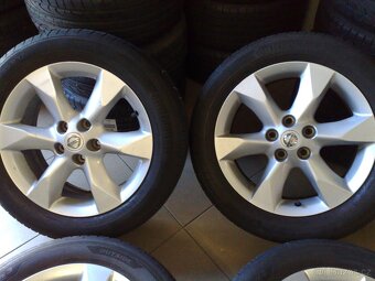 alu kola 5x114,3 r17 nissan 215/55/17 - 2