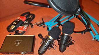 Vybavení na podcasty - zvuková karta, mikrofony, držáky - 2