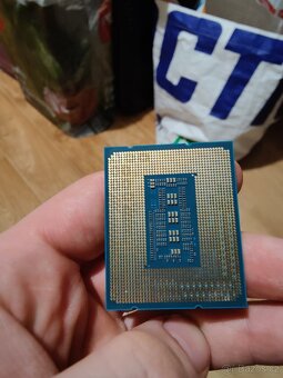 Prodám procesor Intel Core i7-14700 – 20 jader, LGA 1700 - 2