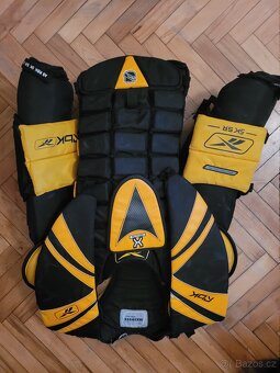Brankářská vesta Reebok velikost L-XL - 2