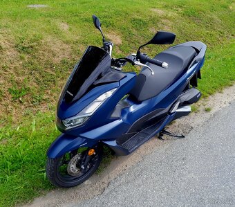 Honda PCX 125, rok 2024 ,ještě v záruce - 2