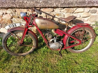 Jawa 100 Robot (predvalecna slapaci jawicka) - 2