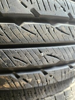 215/70R15C 109/107R Uniroyal Rain Max 2 - 2