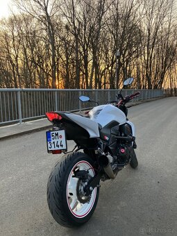 Kawasaki Z750 - 2