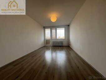 Pronájem 2+kk po rekonstrukci s prostornou lodžií, 55 m2 - 2