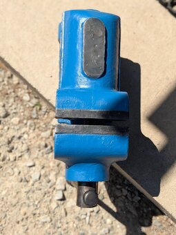 Velký dílenský svěrák 150 mm Top stav - 2