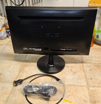 Monitor ASUS VS228NE – 21,5" Full HD, 100% stav, 2ks - 2
