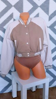 SENZAČNÍ DÁMSKÁ CROP-MIKINOBUNDA-vel.M - 2