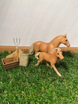 Fake identický schleich - 2