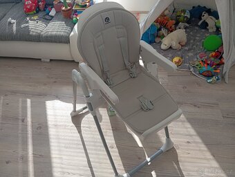 Jídelní židlička - 2