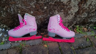 Dívčí brusle růžové velikost 33 - 2