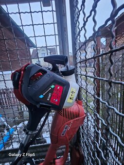 Křoviňák viz foto - 2