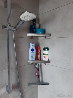 Nerezové poličky do koupelny - 2