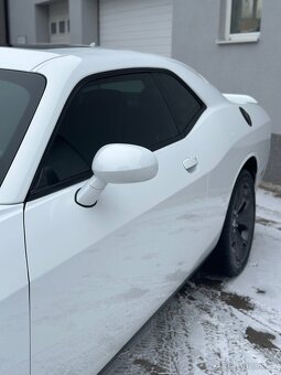 Dodge challanger - 2