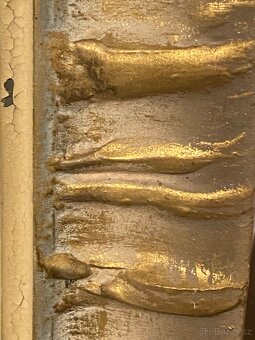 Zrcadlo ve zdobeným rámu - 2