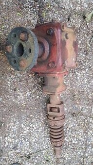 Úhlová převodovka rozvodovka / náhon z rozmetadla 1,6:1 - 2