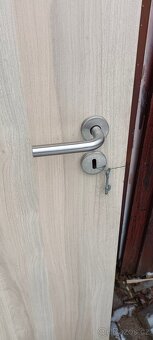 Dveře, zárubně - 2