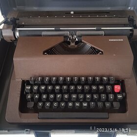 Mechanické psací stroj REMAGG - 2