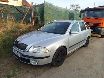 Škoda Octavia - 2