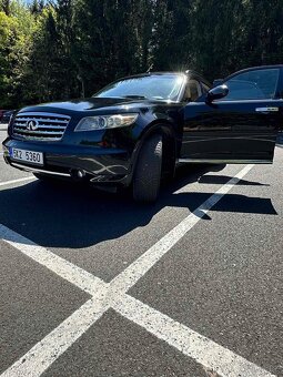 Infiniti fx35 - 2