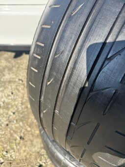 2x Bridgestone Potenza 255/35/R19 - 2