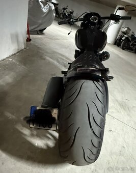 Harley Davidson breakout custom - 2