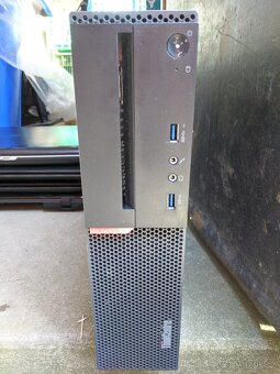 Lenovo m900 - 2