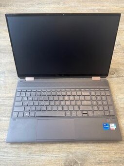 HP Spectre x360, 15,6 LED 4K Ultra HD (zánovní) - 2