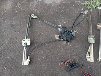 Škoda Felicia elektrické stahování oken - 2