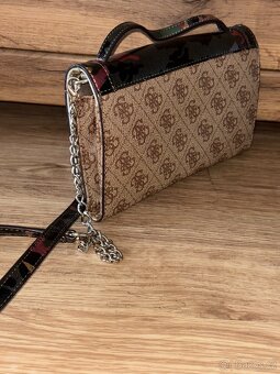 Guess crossbody kabelka - 2
