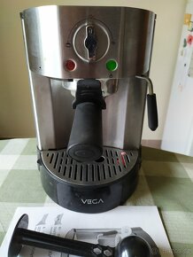 Pákový kávovar VEGA - 2