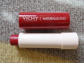 Vichy NaturalBlend Tinted lip balzám Red 4,5g. - 2