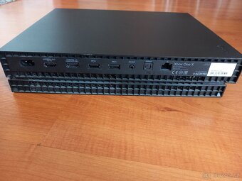 X-BOX ONE X + 5 x hra - 2