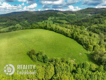 Prodej pozemků - trv. travní porost, les, 31 428m2, Zděchov - 2