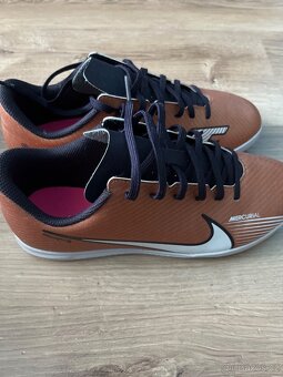 Salovky Nike mercurial - 2