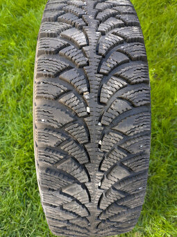 Zimní pneu 195/65 R15 - 2