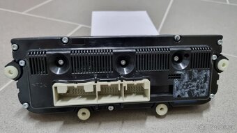 Ovládání automatické klimatizace VW Touran - 2