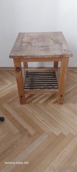 Prodej dřevěné stoličky k renovaci - 2