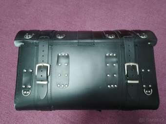 Prodám černý kožený moto kufr - 2